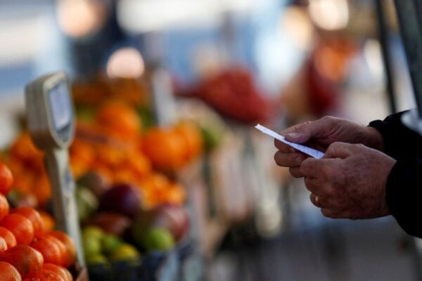 La canasta básica subió por encima de la inflación y ya cuesta $1,6 millones no ser pobre