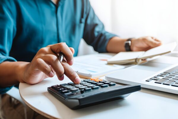 Las expensas en CABA casi duplican a las bonaerenses pese a subir menos que la inflación