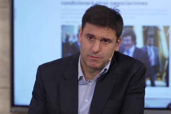 Bossio calificó de «mediocre» el plan económico de Milei