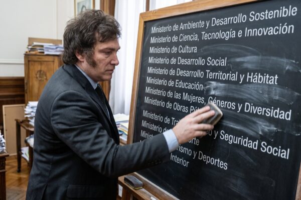 Milei eliminó 72.000 empleos estatales desde que asumió