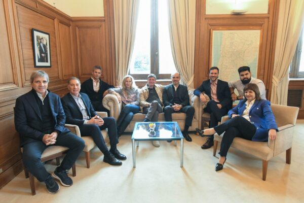 Interna en el Gobierno: Karina Milei media entre Bullrich y Caputo por recortes en Discapacidad