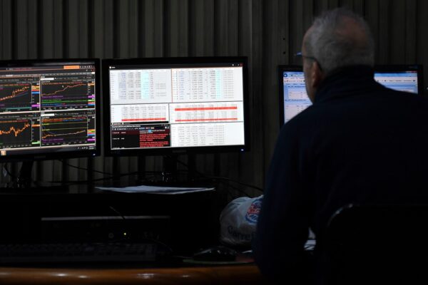 El riesgo país volvió a subir a pesar del alivio pasajero en los mercados globales