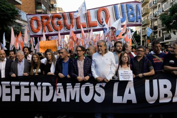 Docentes universitarios rechazaron la oferta salarial y van a un nuevo paro