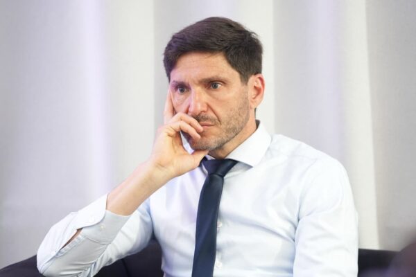 Pullaro: «la plata no llega a la gente» pese a la estabilización