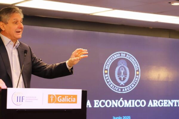 Daza dijo que el ajuste de Milei «se reconoce» en el G20, pero no dio datos que lo prueben