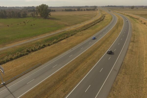 Caputo anticipa un proyecto para eximir de impuestos a la inversión en rutas nacionales