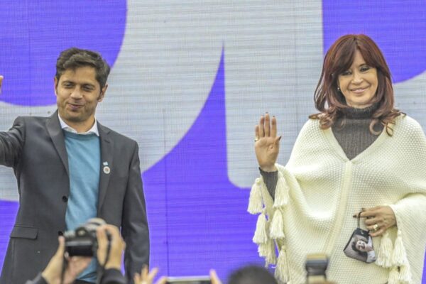 Kicillof podría enfrentar a un candidato avalado por CFK en el PJ